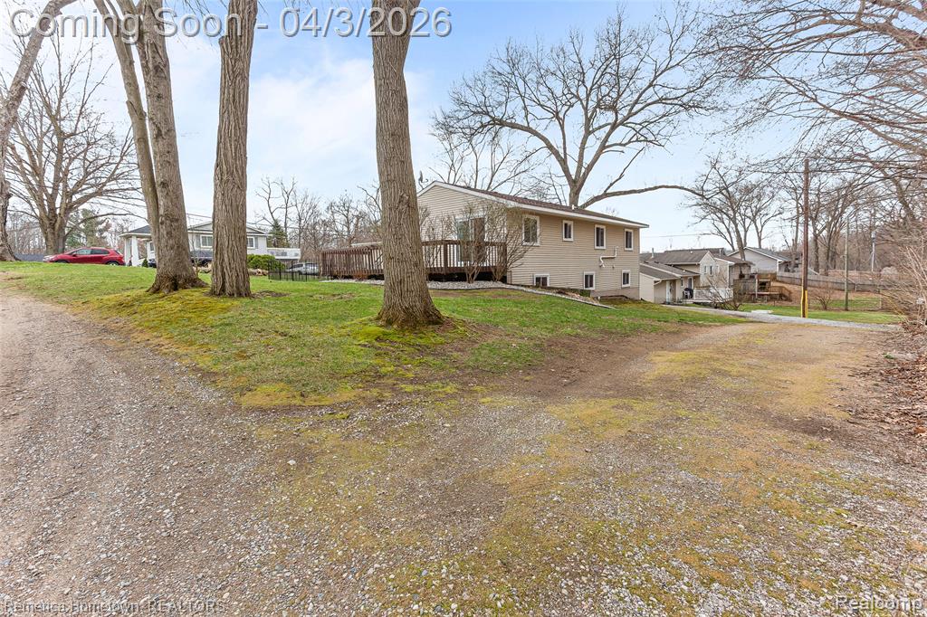 10618 Wolverine Drive, Pinckney, MI 48169 — Photo 12