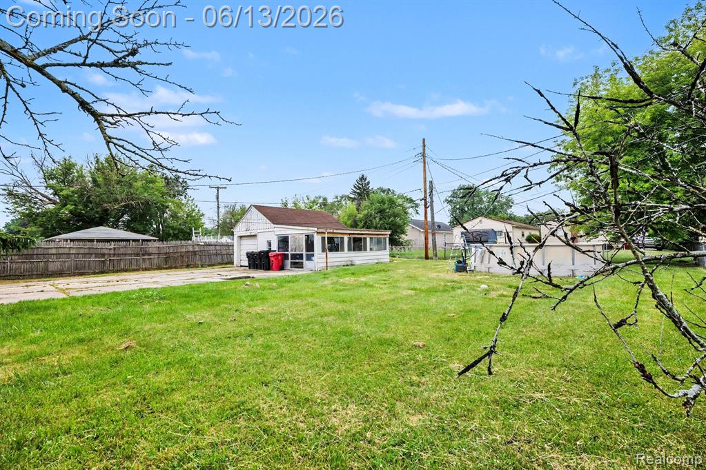 25383 Lawn Street, Roseville, MI 48066 — Photo 23