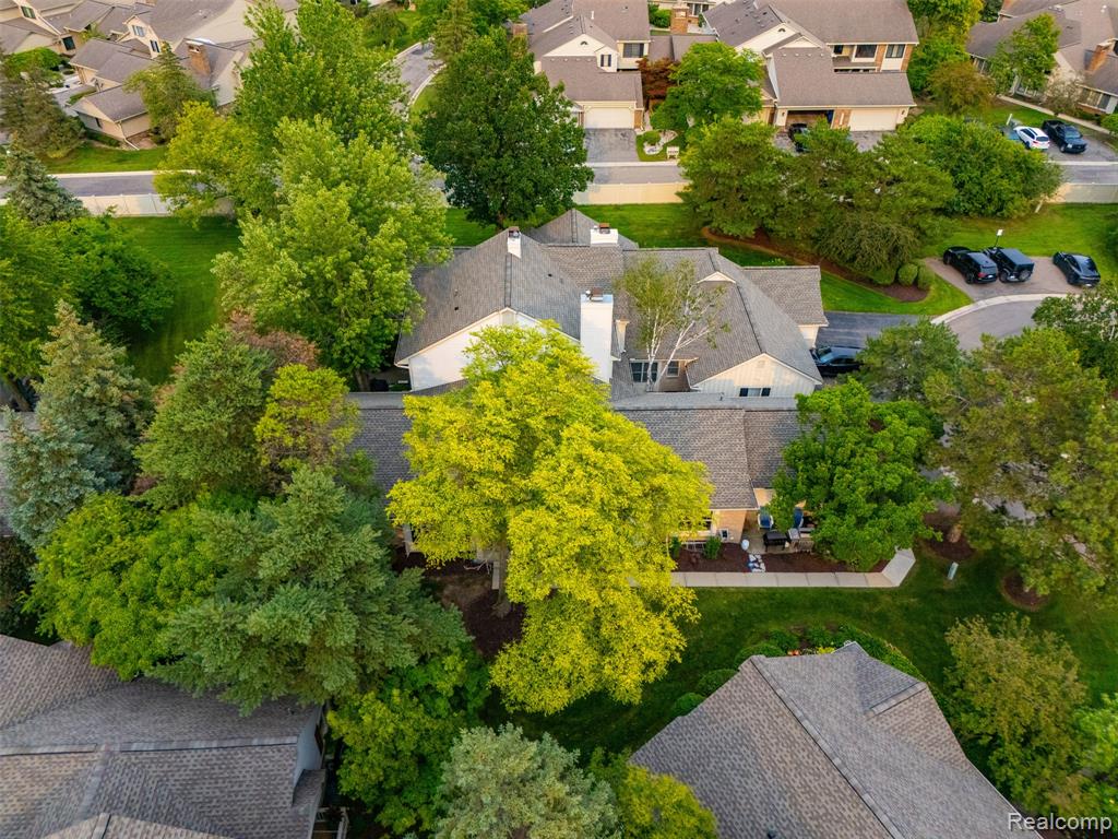6012 Danbury Court, West Bloomfield, MI — Photo 49