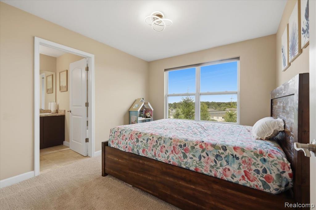4810 E Stonegate Circle, Lake Orion, MI — Photo 25