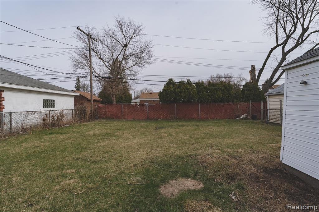 15765 Nicolai Avenue, Eastpointe, MI 48021 — Photo 4