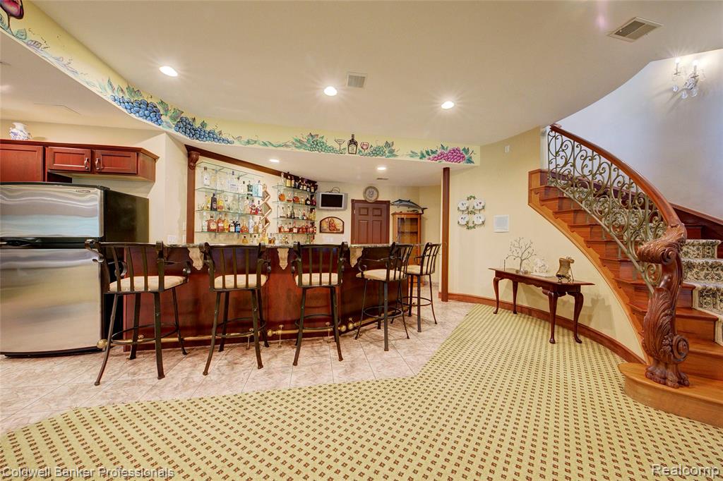 4546 Forest Edge Lane, West Bloomfield, MI 48323 — Photo 72