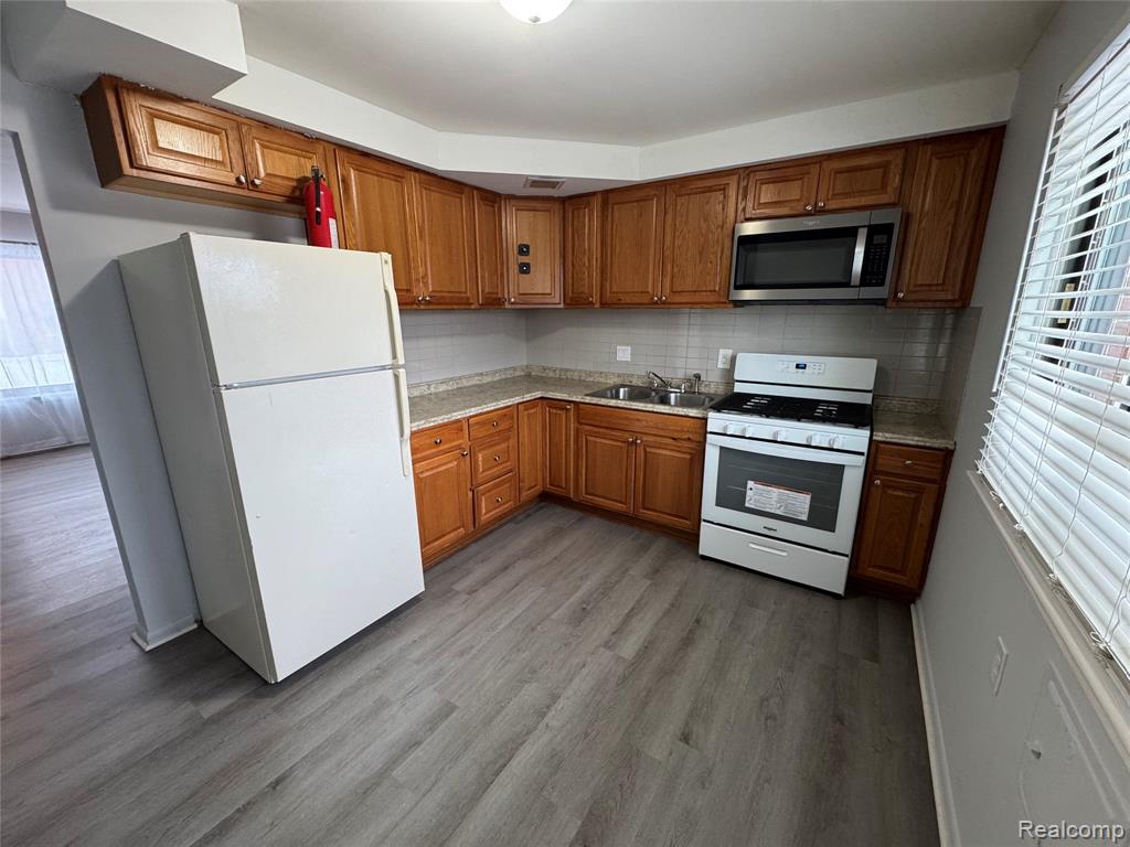 29270 TESSMER, Madison Heights, MI 48071 — Photo 5