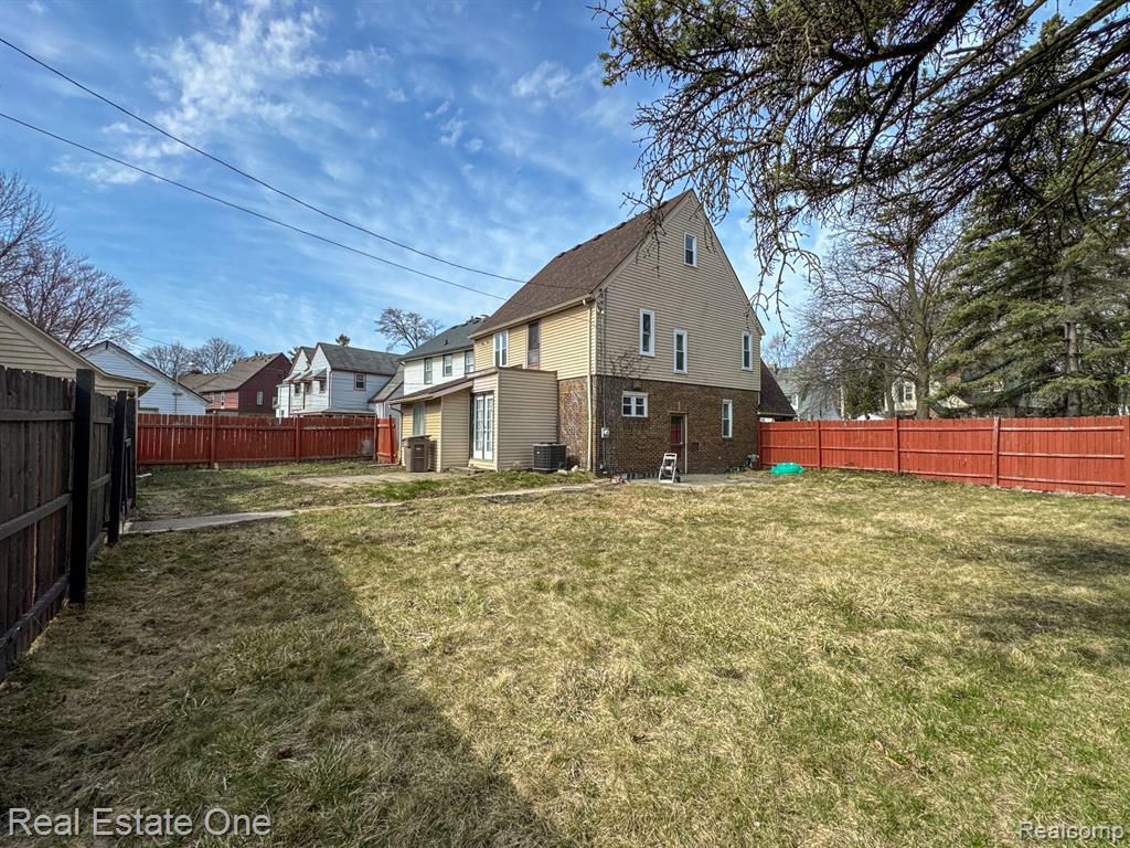 54 MOHAWK Road, Pontiac, MI 48341 — Photo 26