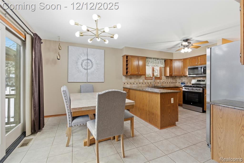 40051 Finley Drive, Canton, MI 48188 — Photo 14