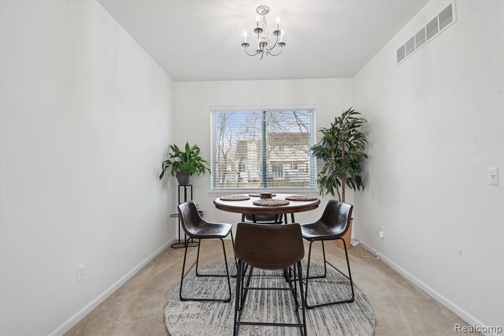 9998 ROLAN MEADOWS Drive, Belleville, MI 48111 — Photo 15