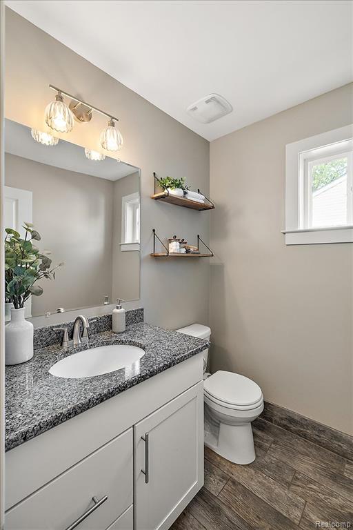 4253 Mandalay Avenue, Royal Oak, MI 48073 — Photo 16