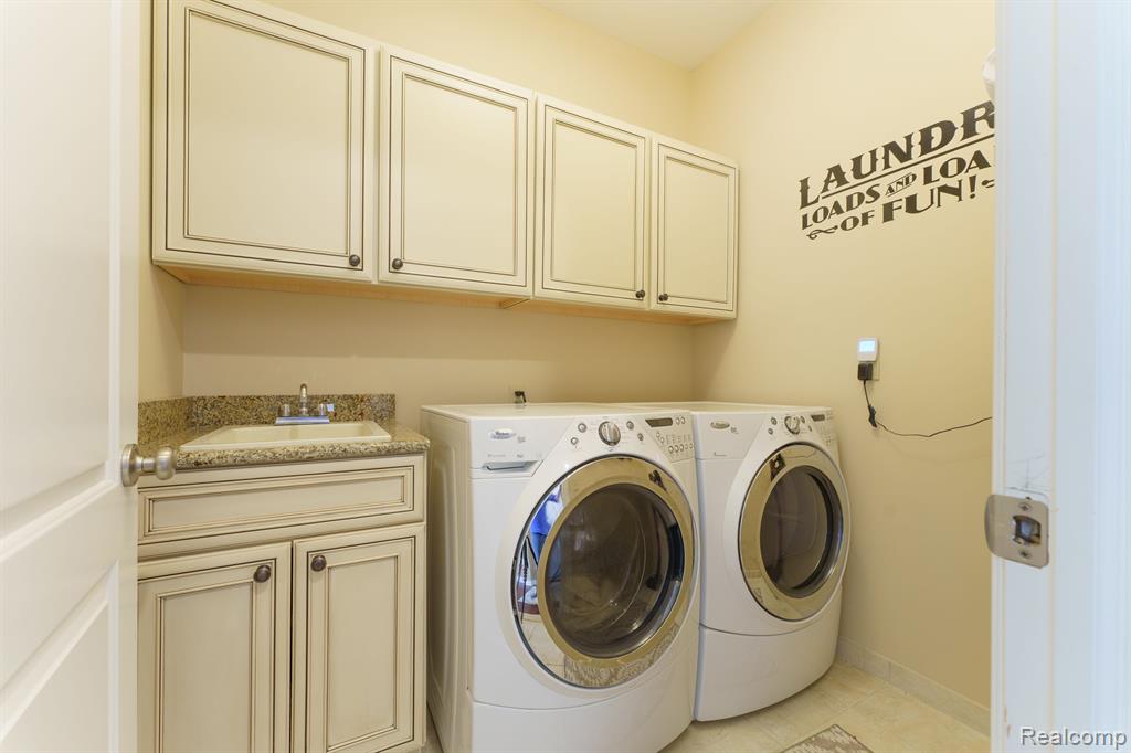 10725 WATERFALL, South Lyon, MI 48178 — Photo 21