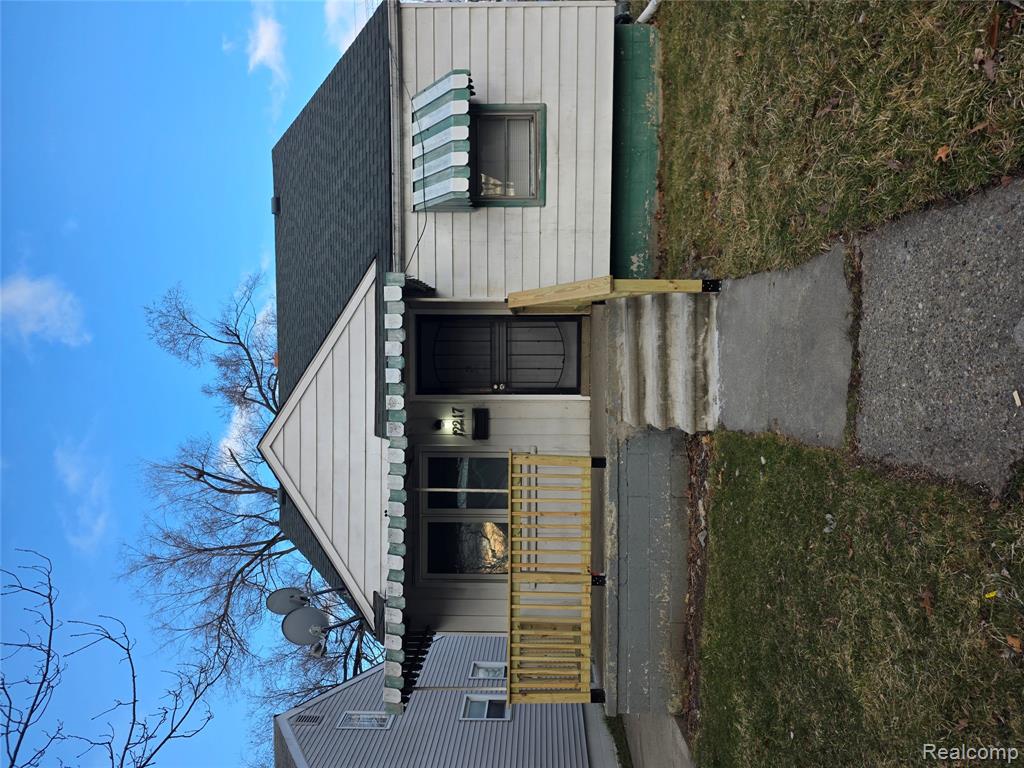 12217 Plainview Avenue, Detroit, MI 48228