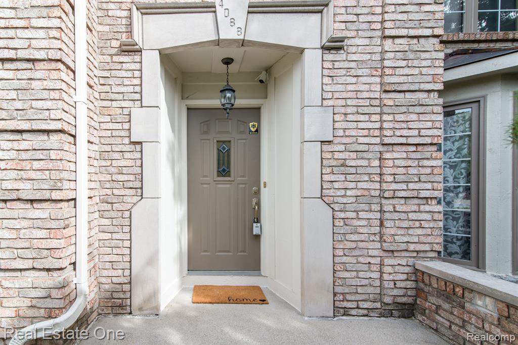 4088 PARKSTONE Court, Troy, MI 48098 — Photo 36