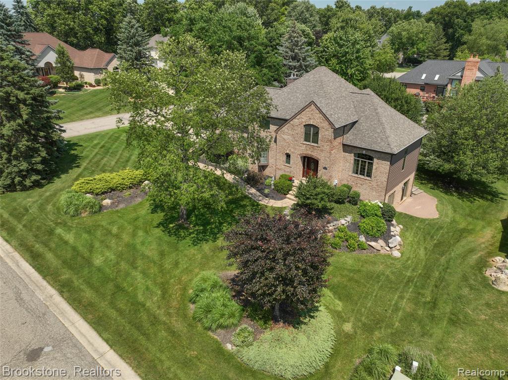 6871 Berry Pointe Drive, Clarkston, MI 48348 — Photo 2