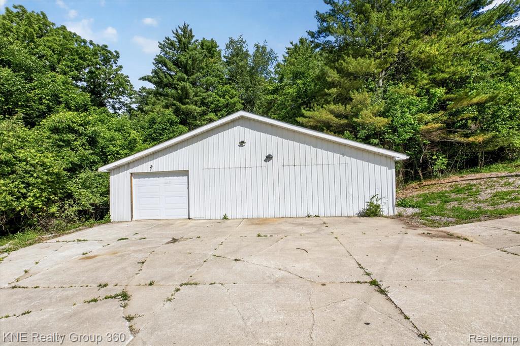 4884 Piersonville Road, Columbiaville, MI 48421 — Photo 43