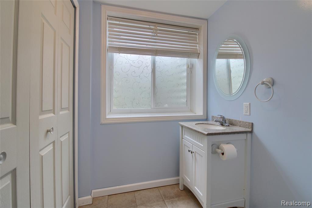 31626 Beaver Circle, New Boston, MI 48164 — Photo 34
