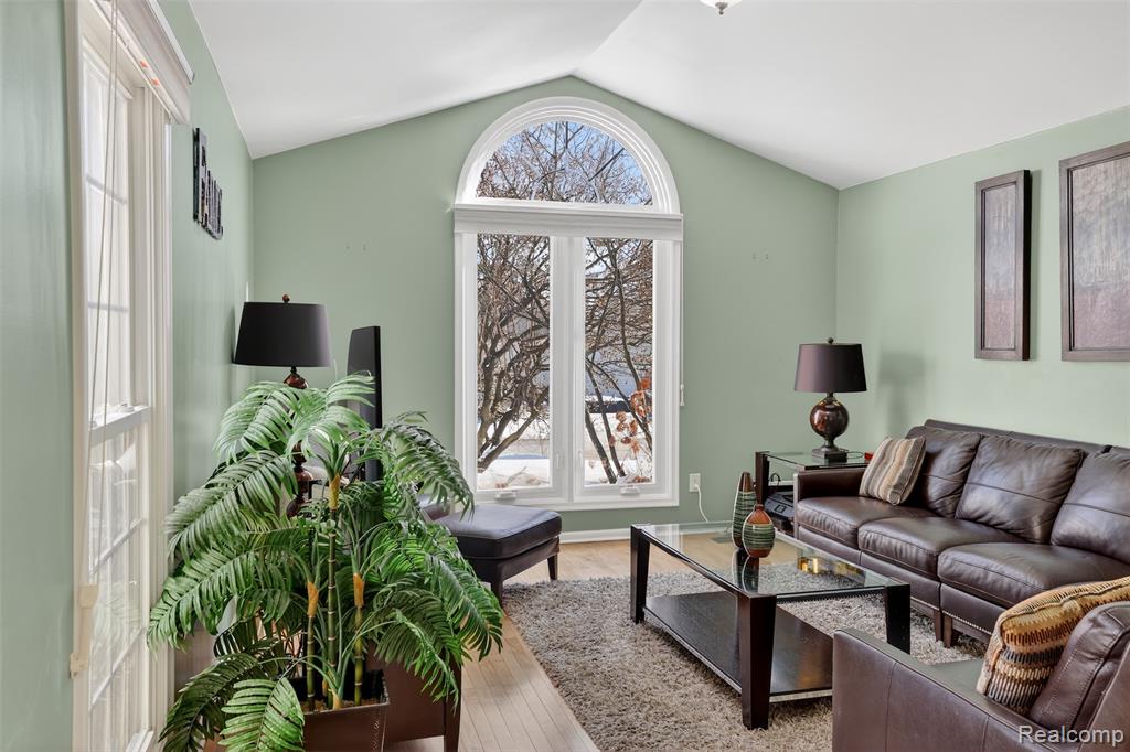7328 Simsbury Drive, West Bloomfield, MI — Photo 6