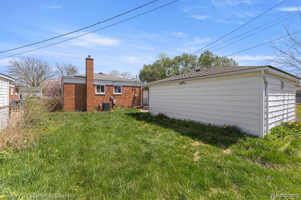 6661 N BEECH DALY Road, Dearborn Heights, MI 48127 — Photo 35
