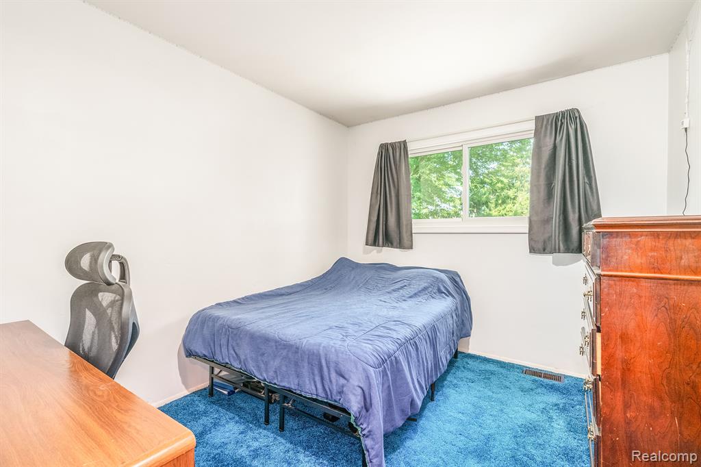 1164 BORGSTROM Avenue, Ypsilanti, MI 48198 — Photo 9
