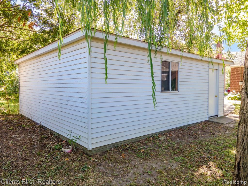 524 N York Street, Dearborn, MI 48128 — Photo 33