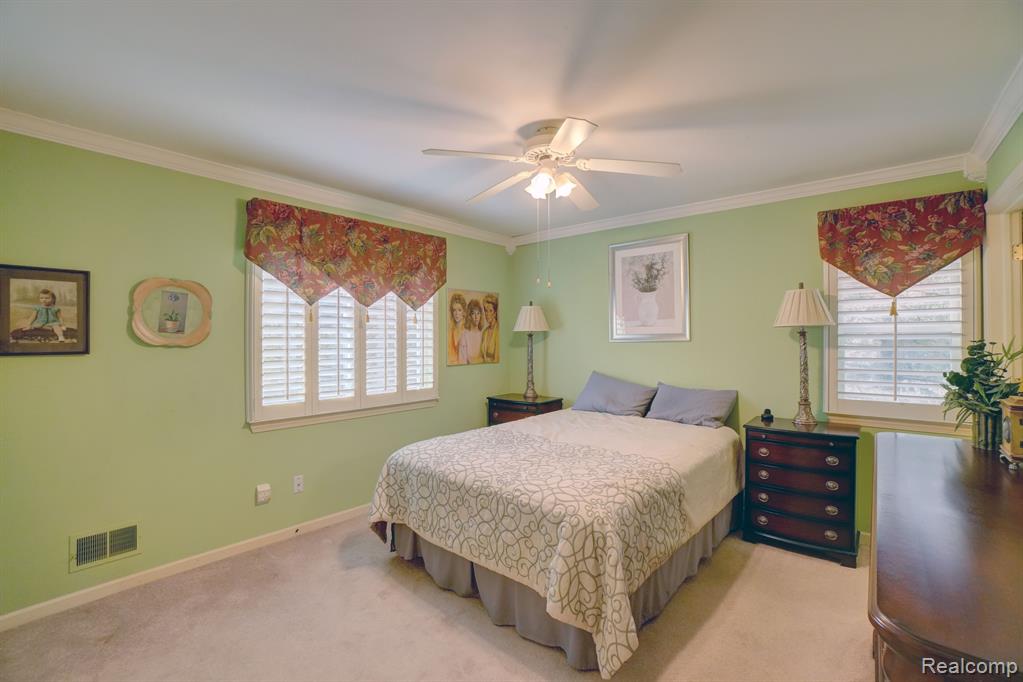 55097 WESTCHESTER Drive, Shelby Twp, MI 48316 — Photo 12