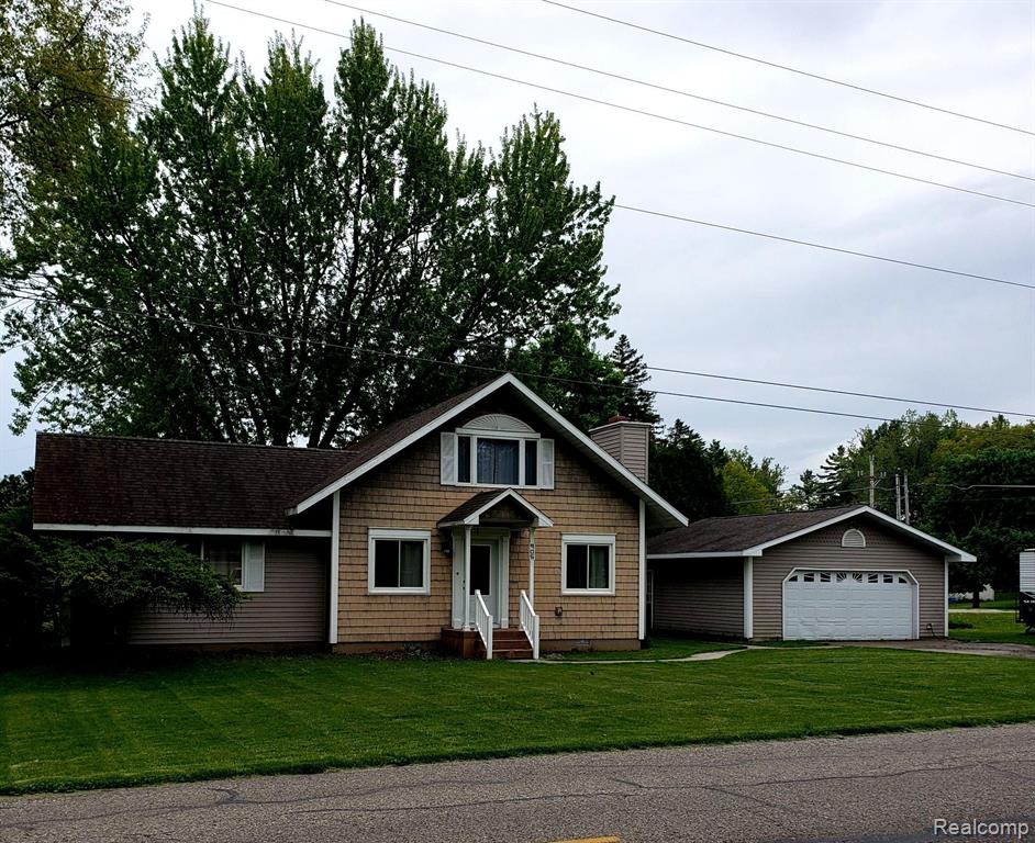 905 W 1ST Street, Tawas City, MI 48763 — front exterior