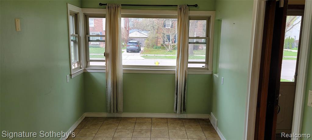1937 Allard Avenue, Grosse Pointe Woods, MI 48236 — Photo 4
