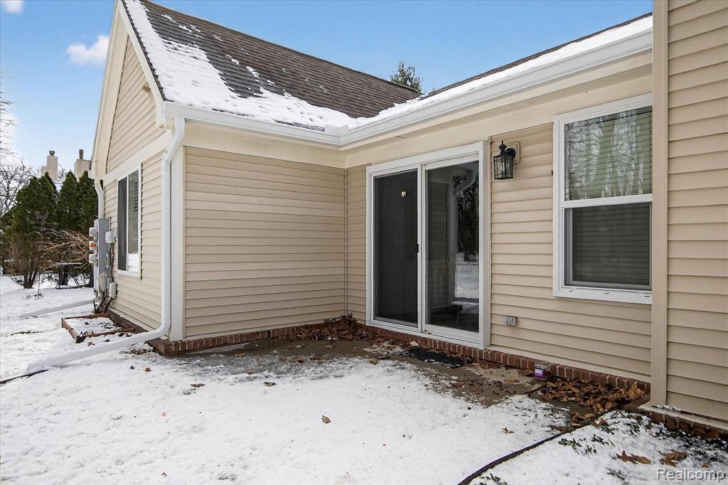 6456 Pembrook Drive, Westland, MI — Photo 36