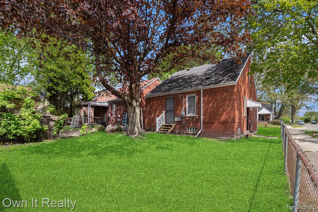 9901 CHATHAM, Redford, MI 48239 — Photo 32