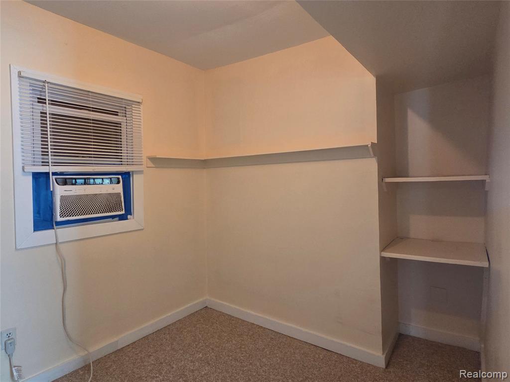 6316 Oakdale Drive, Brighton, MI 48116 — Photo 10
