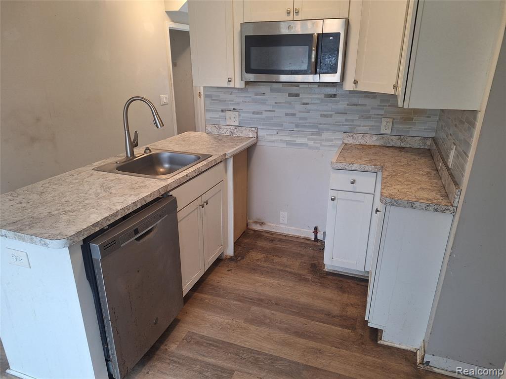 31700 Linden, Fraser, MI 48026 — Photo 18