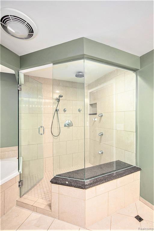 6644 Deer Ridge Drive, Clarkston, MI 48348 — Photo 32