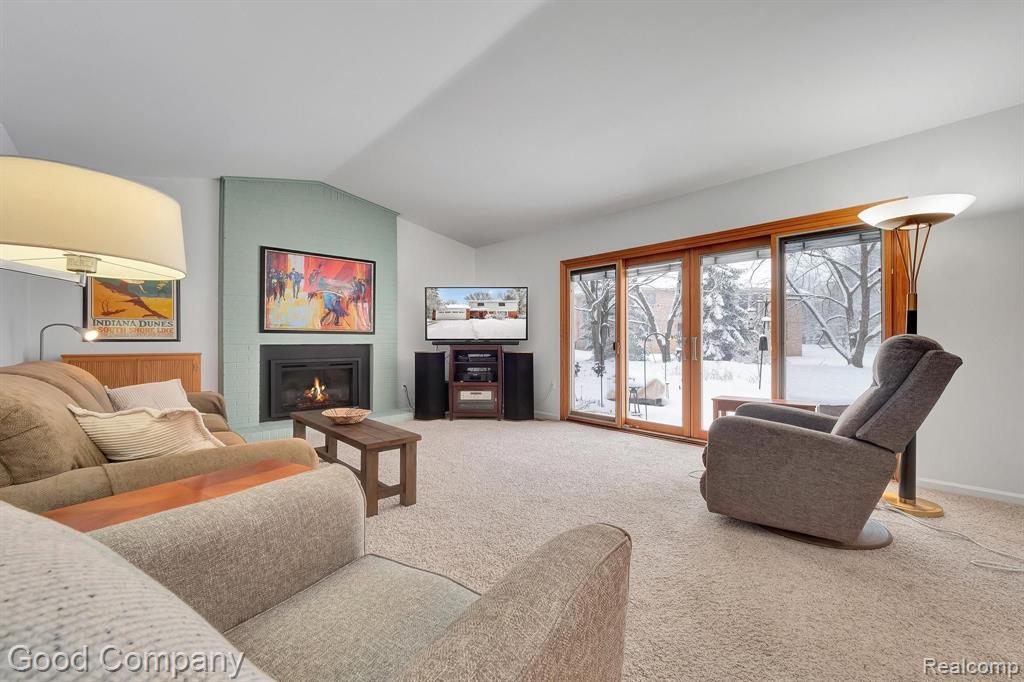 24513 Sarah Flynn Drive, Novi, MI — Photo 2