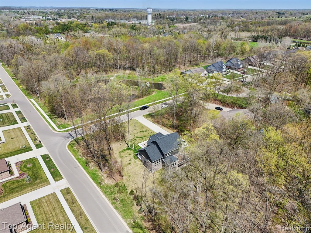 59419 DEER HAVEN Drive, South Lyon, MI 48178 — Photo 40