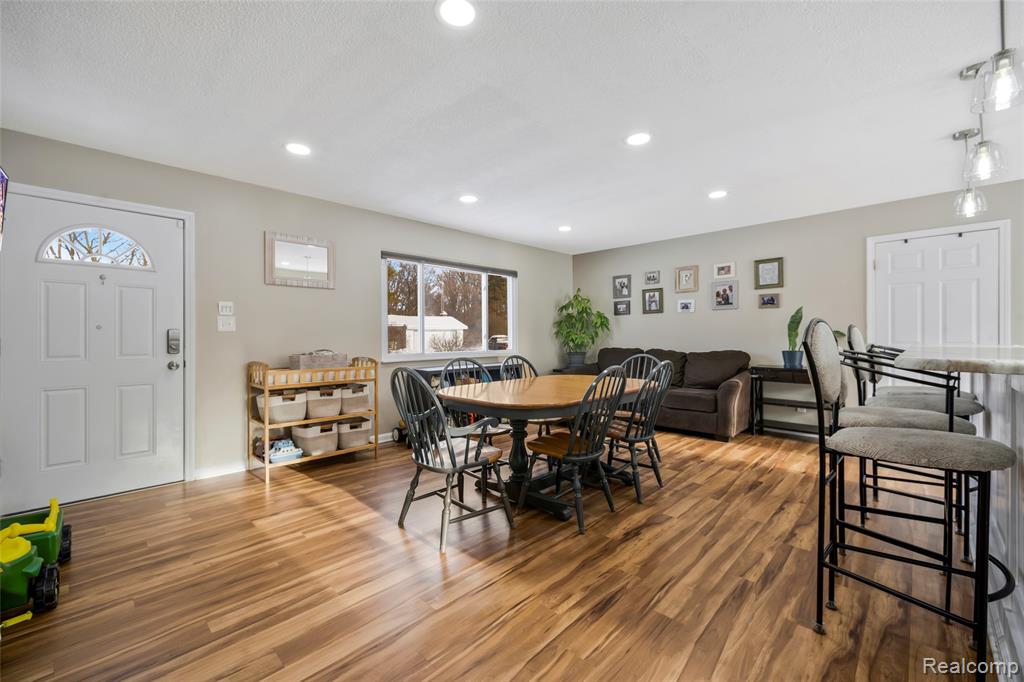 9488 Brookway Court, Goodrich Vlg, MI — Photo 17