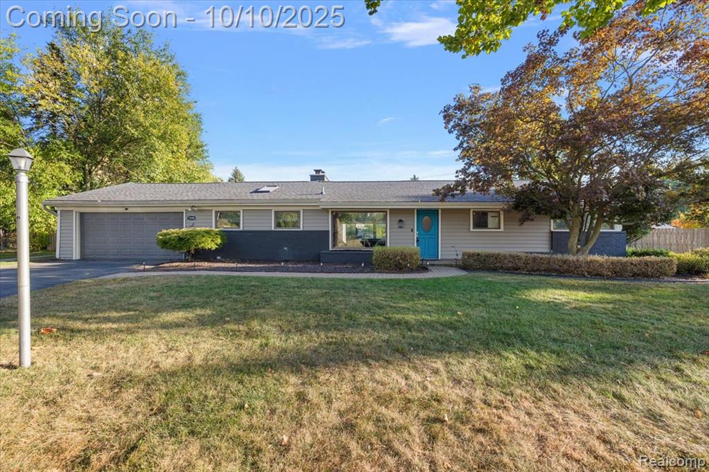 7496 Cornwall Court, West Bloomfield, MI — Photo 43