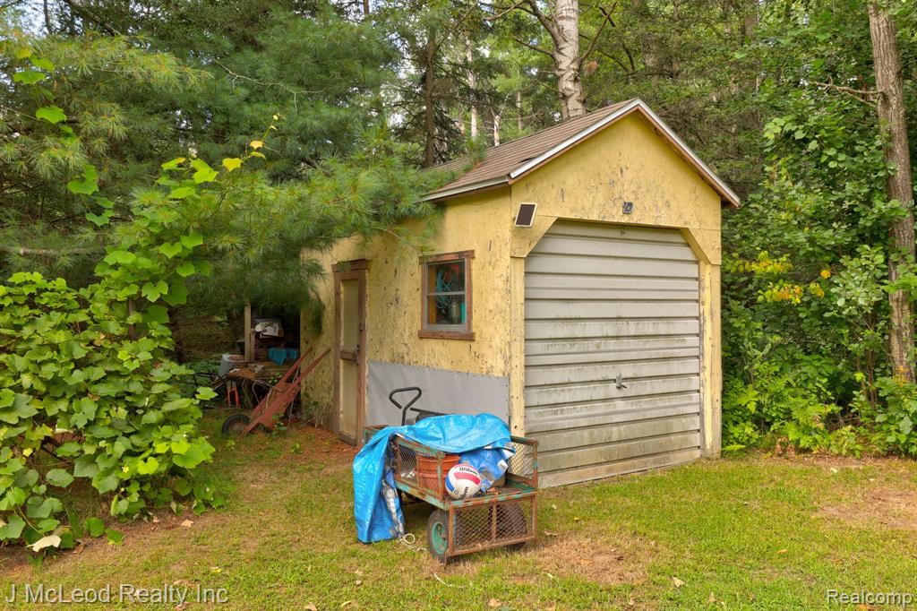 4198 Kirk Road, Vassar, MI 48768 — Photo 33