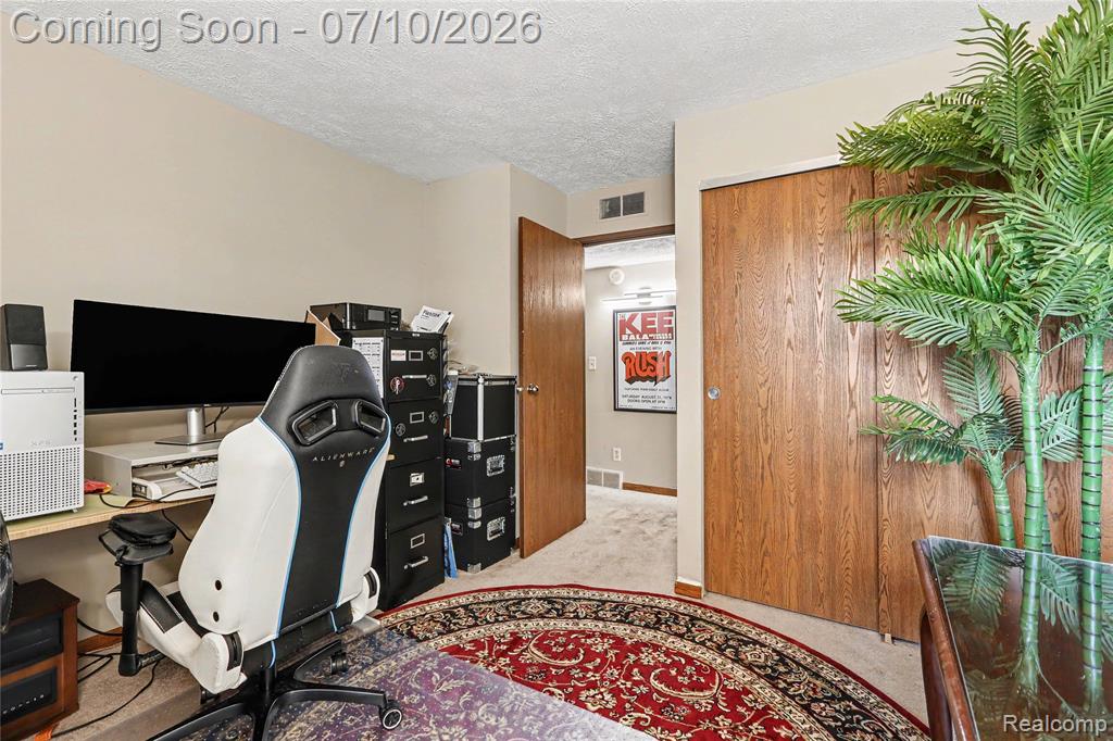 61154 Greenwood Drive, South Lyon, MI 48178 — Photo 17