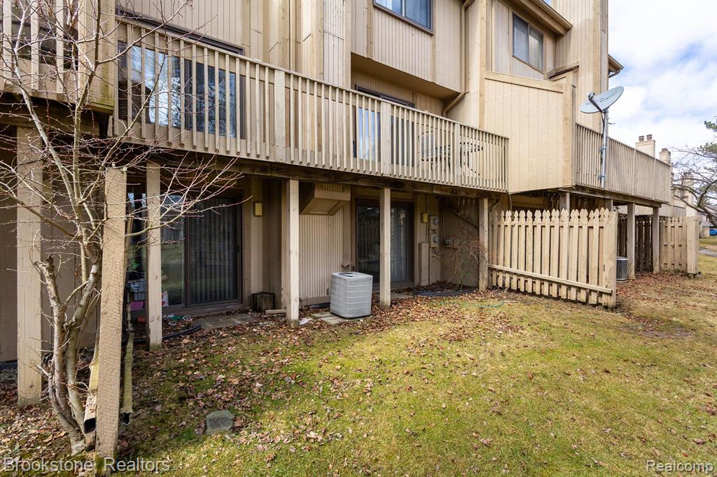 5215 RICHARD Run, West Bloomfield, MI — Photo 44