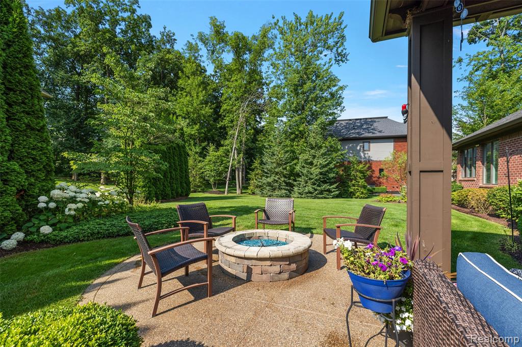 3071 Emeraude Court, Rochester, MI 48306 — Photo 6