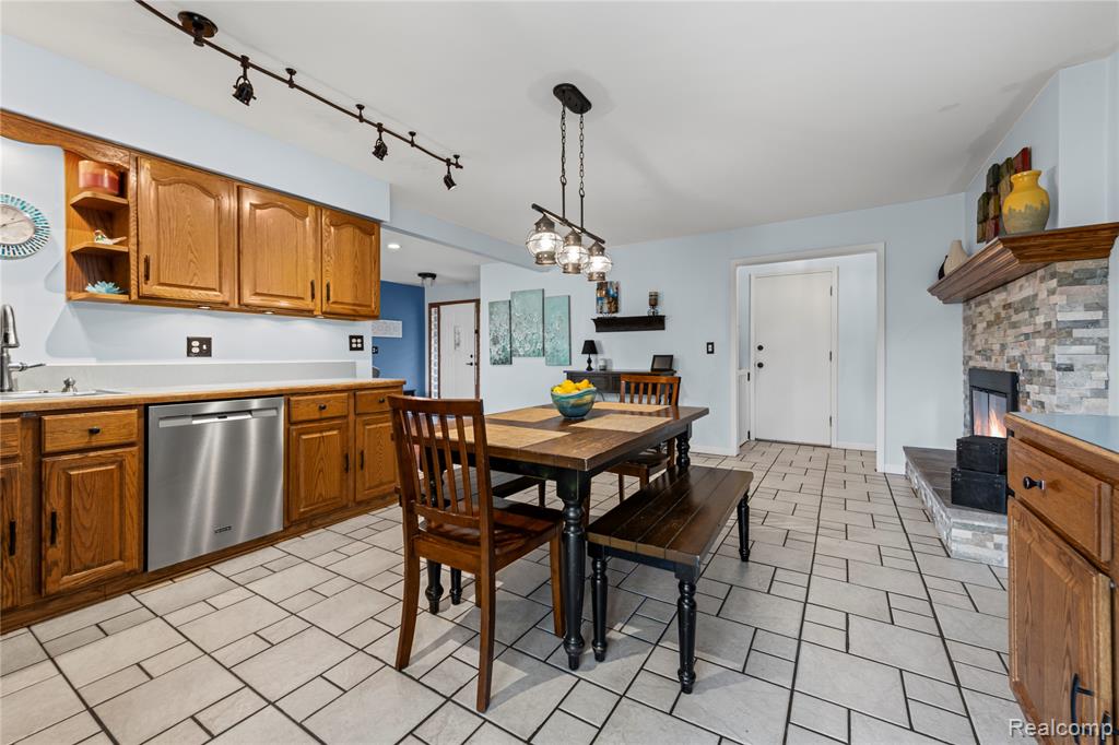 7060 Bunkerhill Lane, Canton, MI 48187 — Photo 11