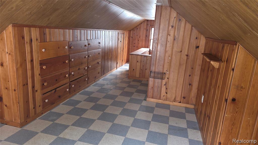 733 Vermilya Avenue, Flint, MI 48507 — Photo 19