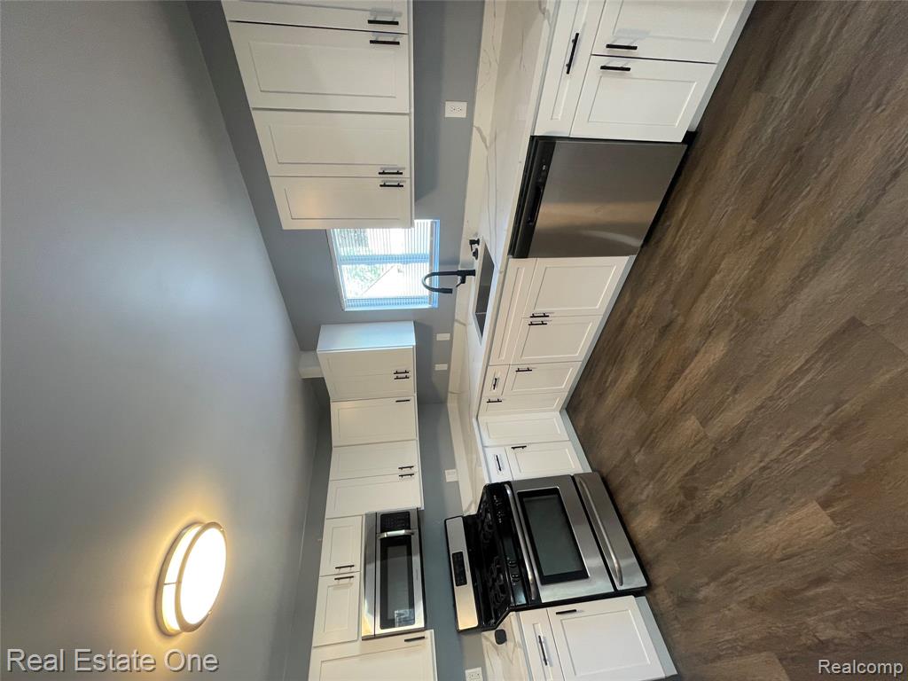 18475 Hazelwood Street, Roseville, MI 48066 — Photo 6