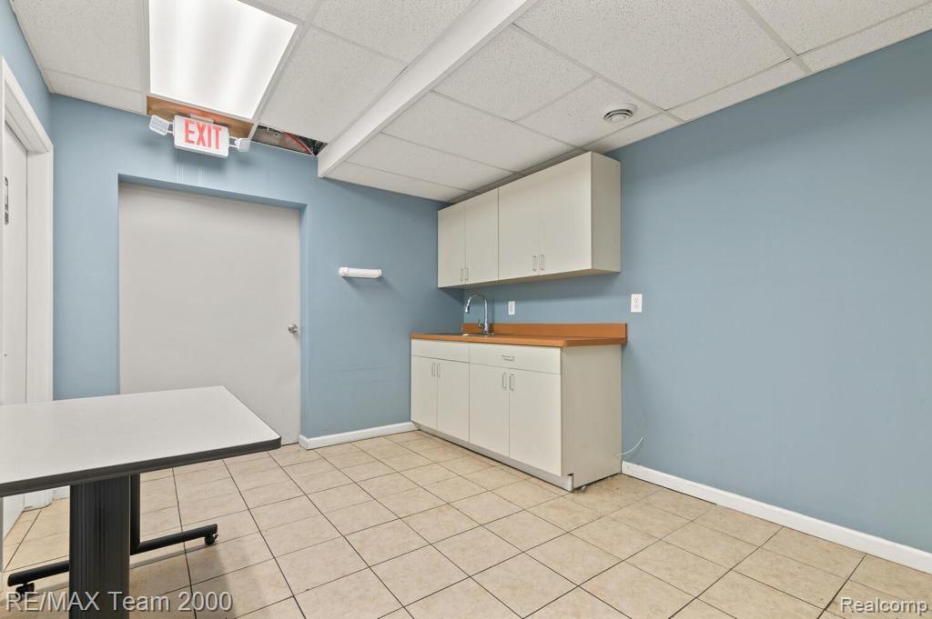 5153 S Beech Daly Street, Dearborn Heights, MI 48125 — Photo 22