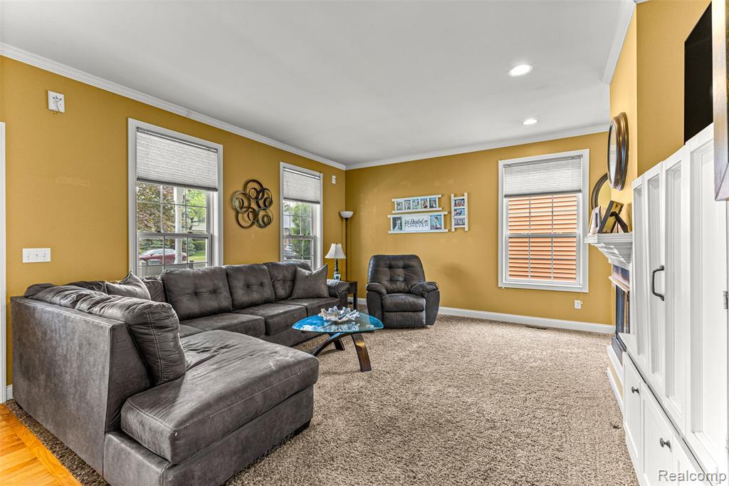 524 Orchard Street, Wyandotte, MI 48192 — Photo 6