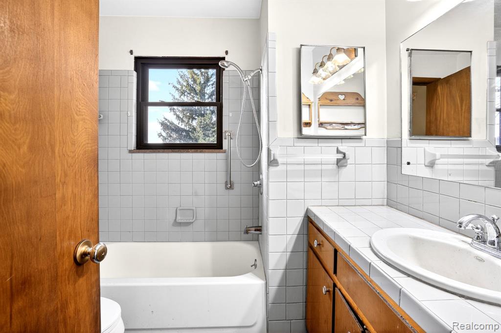 1397 N Seymour Road, Flushing, MI 48433 — Photo 20