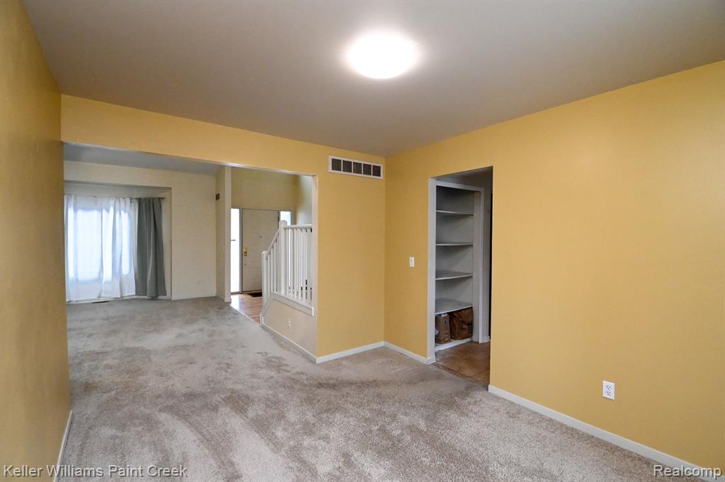 42571 Wimbleton Way, Novi, MI — Photo 10