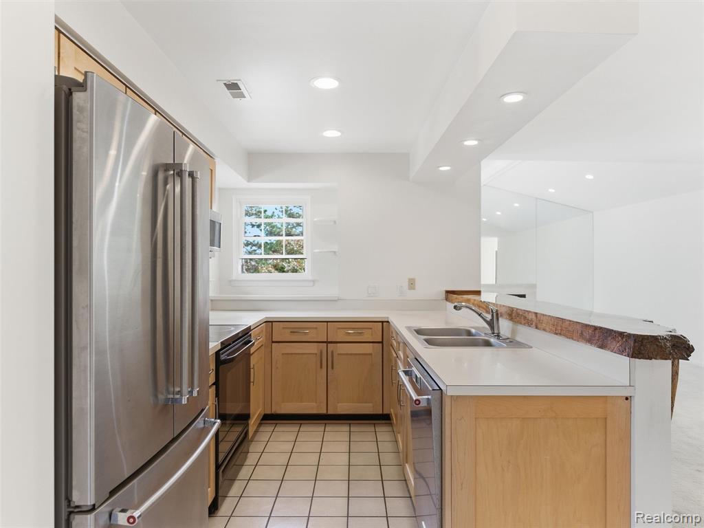 6605 Firestone Court, West Bloomfield, MI — Photo 6