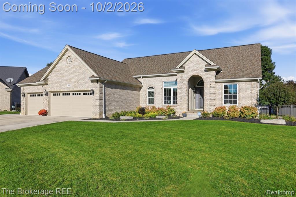 5353 Sequoia Court, Grand Blanc, MI 48439