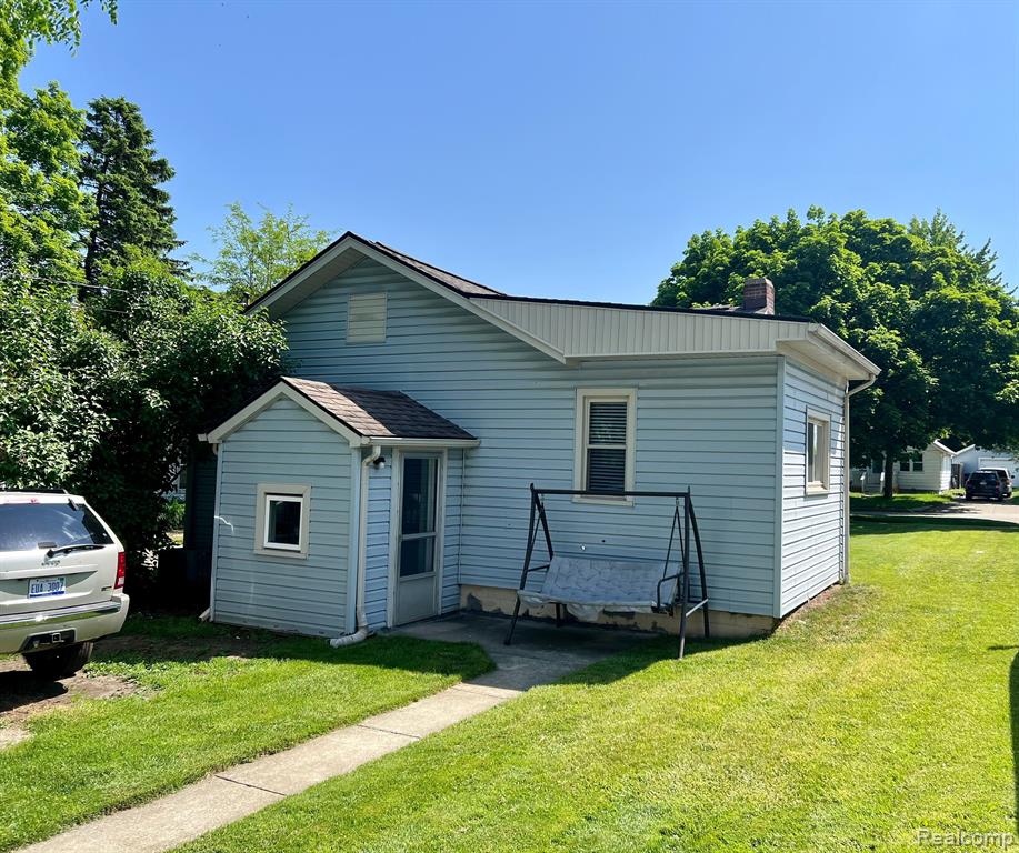 54 HIGLEY Street, Lapeer, MI 48446 — Photo 5