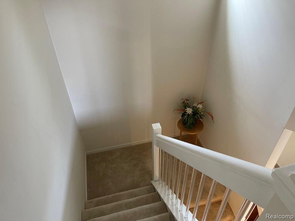 43590 WENDINGO Court, Novi, MI — Photo 14