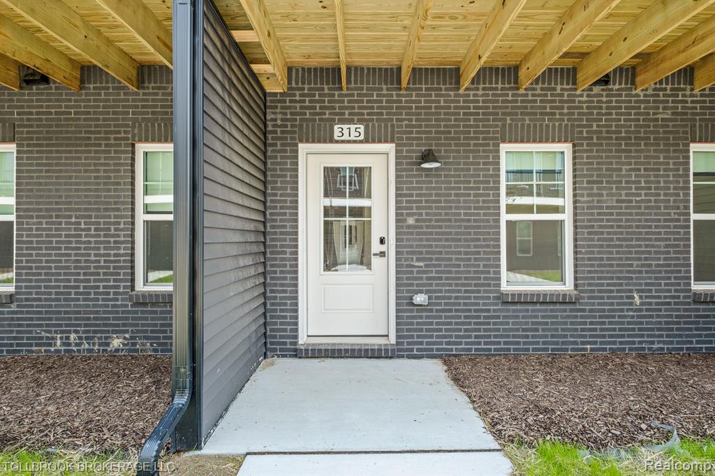 317 E. Irving, Madison Heights, MI 48084 — Photo 3