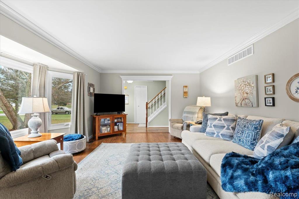80 GROVELAND Drive, Howell, MI 48843 — Photo 5